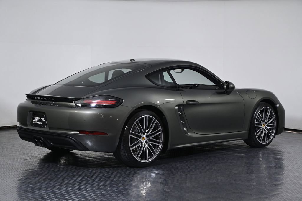 Used 2025 Porsche 718 Cayman image 7