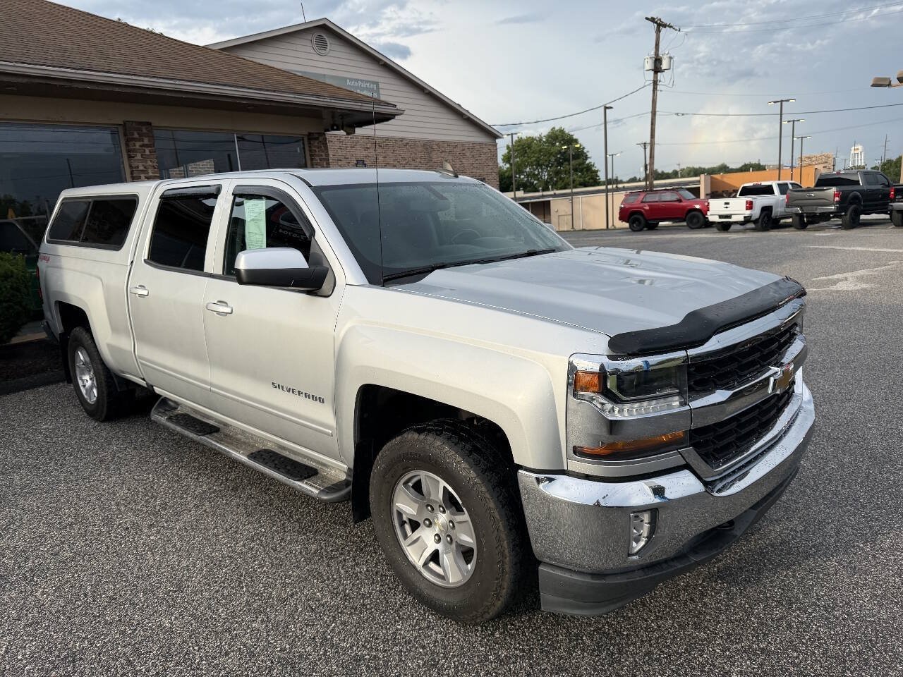 Used 2017 Chevrolet Silverado 1500 LT w/ All Star Edition AWD/4WD image 1