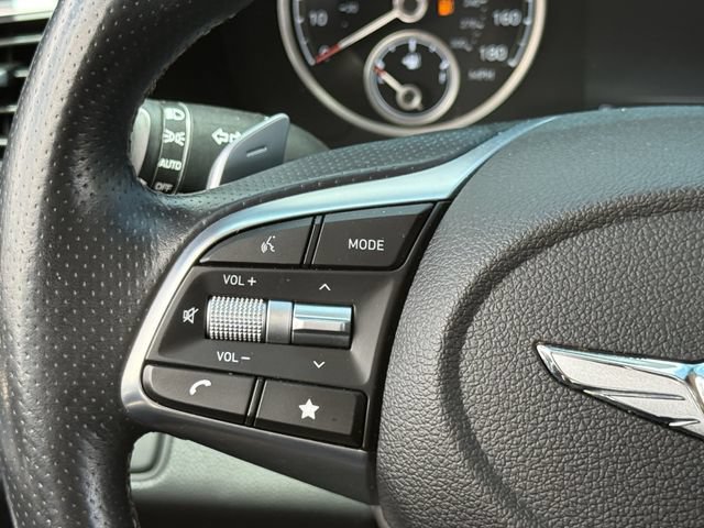 Used 2022 Genesis G70 3.3T RWD image 13
