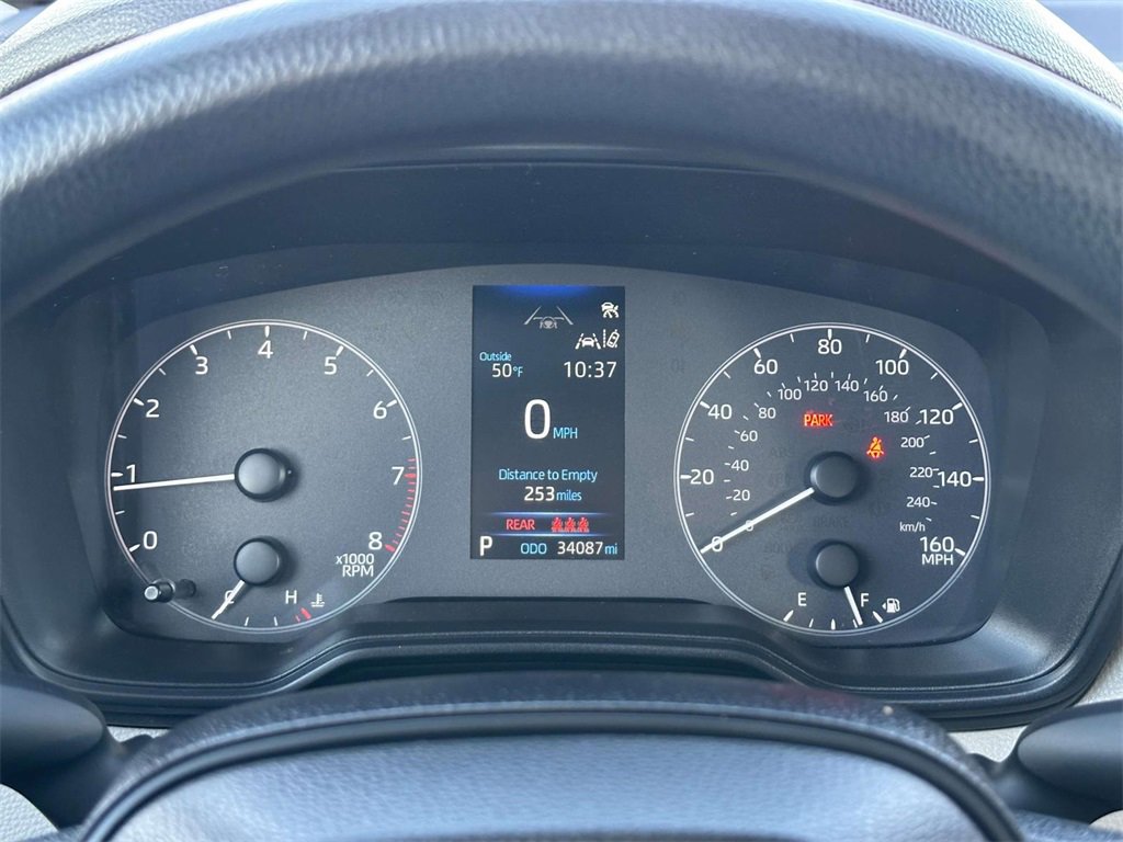 Certified 2023 Toyota Corolla Cross L image 10