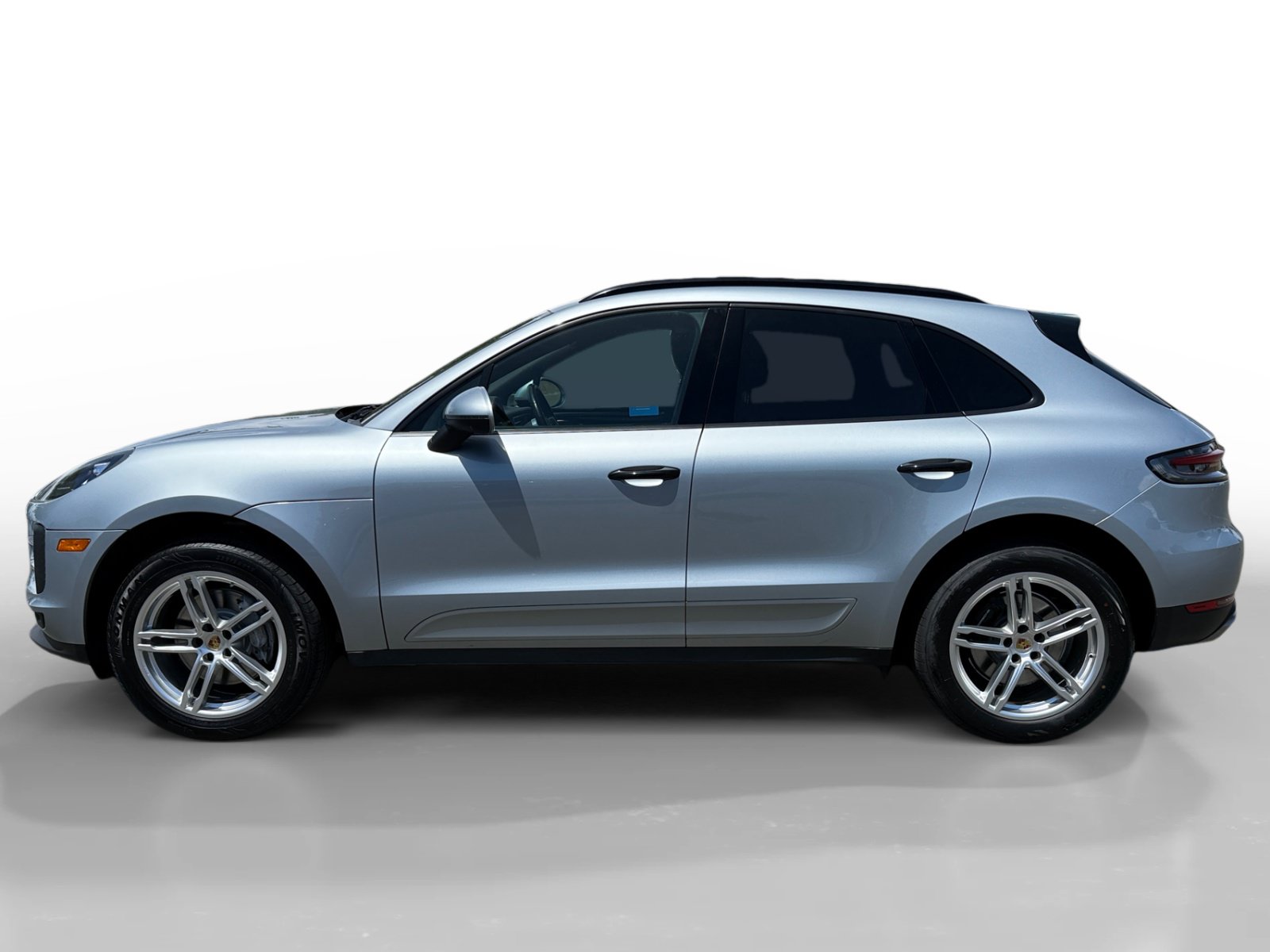 Used 2020 Porsche Macan AWD/4WD image 2