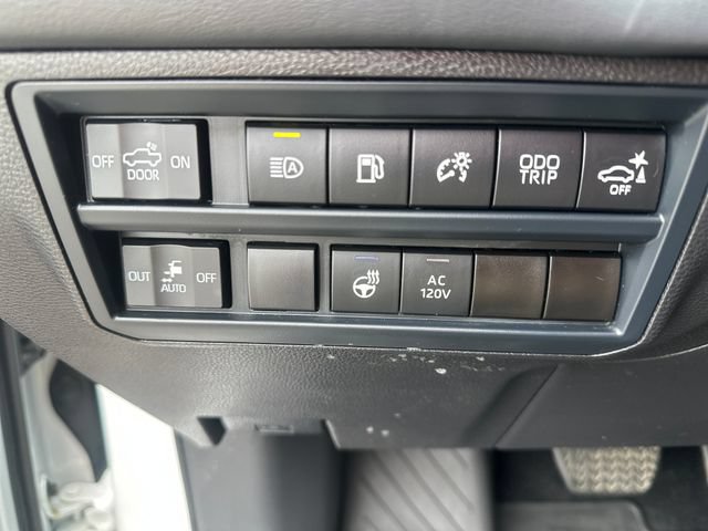 Used 2025 Toyota Tundra Platinum AWD/4WD image 20