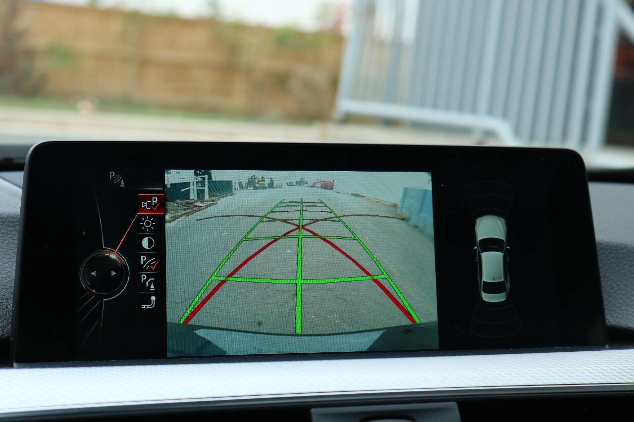 Used 2016 BMW 340i xDrive Sedan image 38