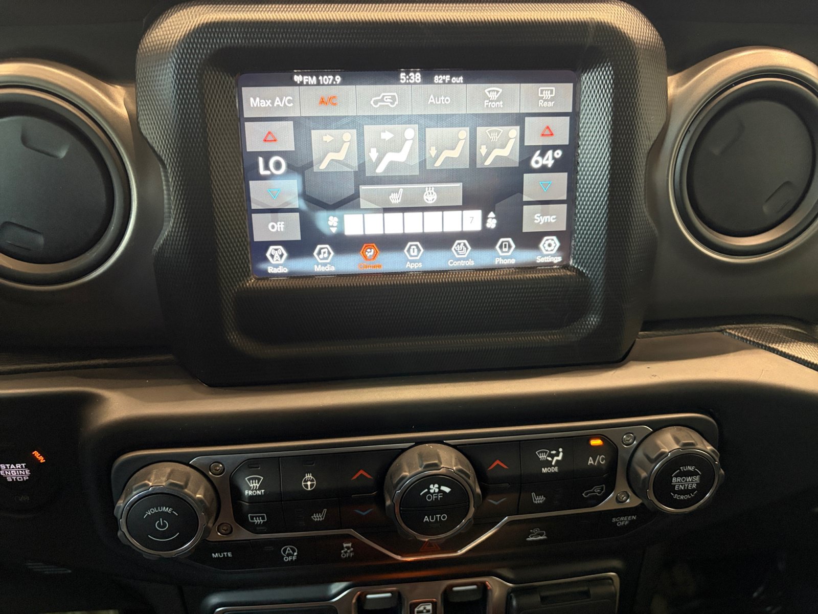 Used 2021 Jeep Wrangler Unlimited Sport AWD/4WD image 23