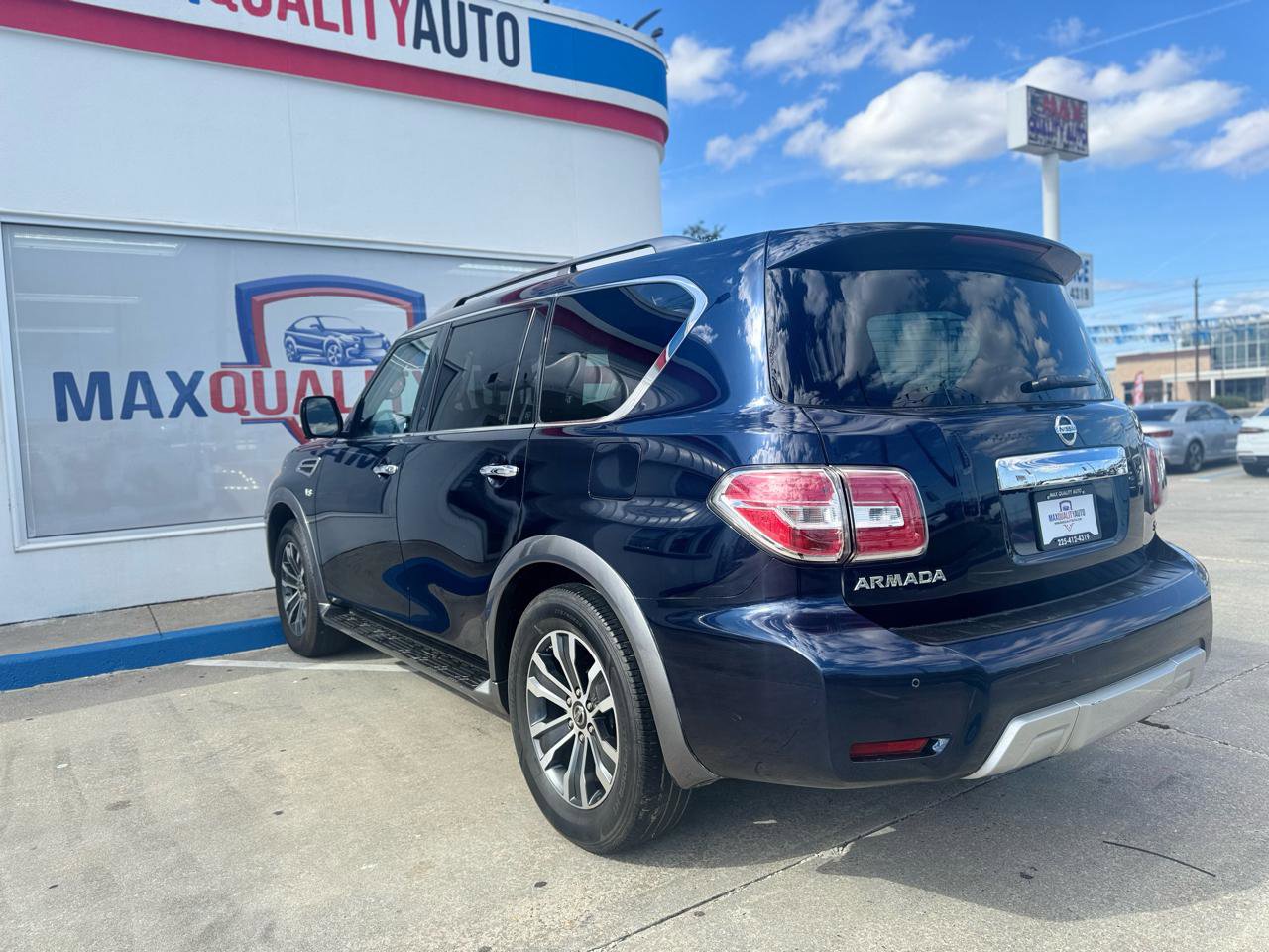 Used 2018 Nissan Armada SL image 33
