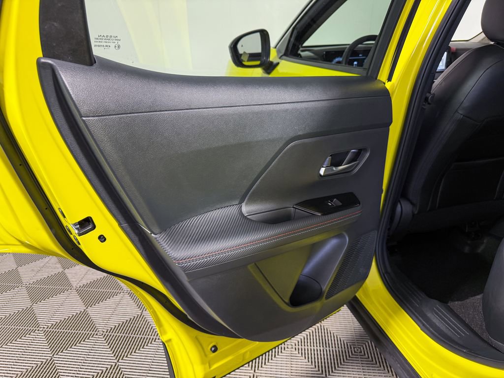Certified 2025 Nissan Kicks SR image 47