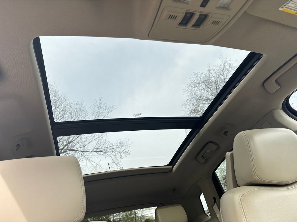 Used 2011 Cadillac SRX Performance image 23