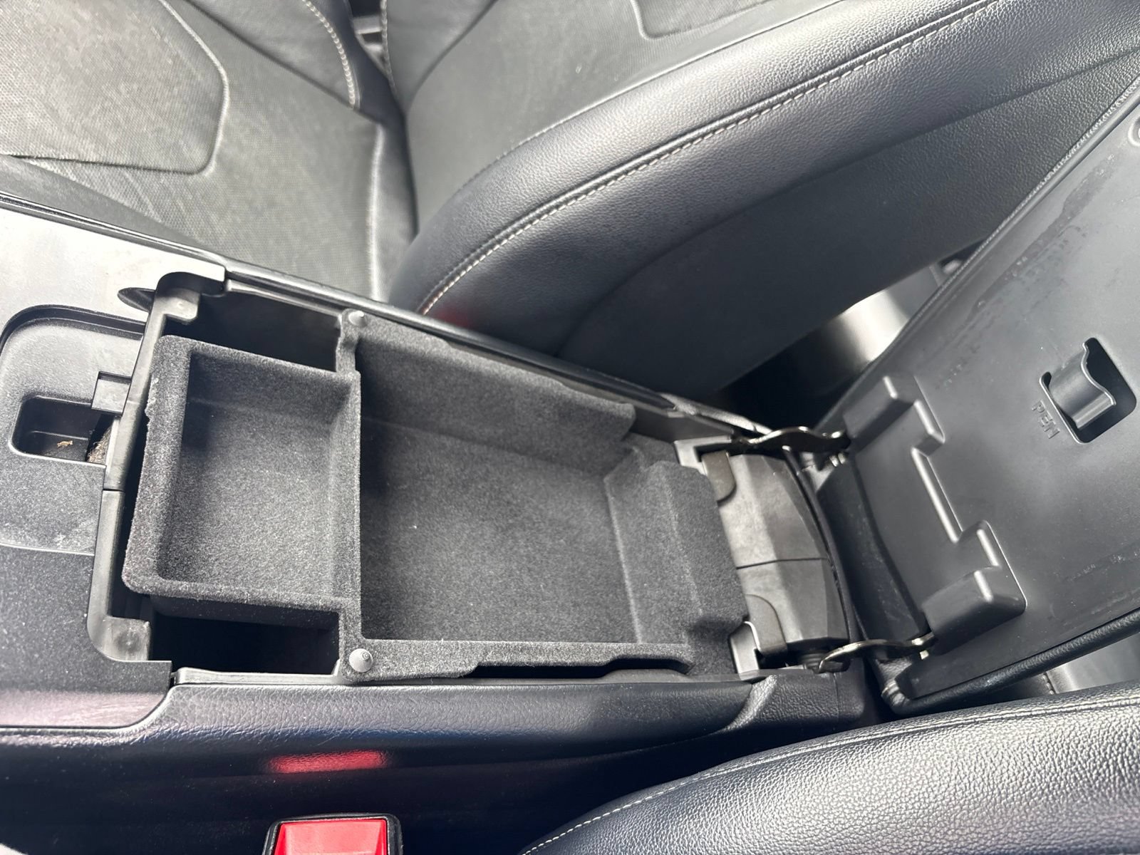 Used 2019 Ford Fusion Energi Titanium FWD image 25