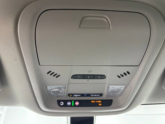 Used 2020 Buick Enclave Essence FWD image 33