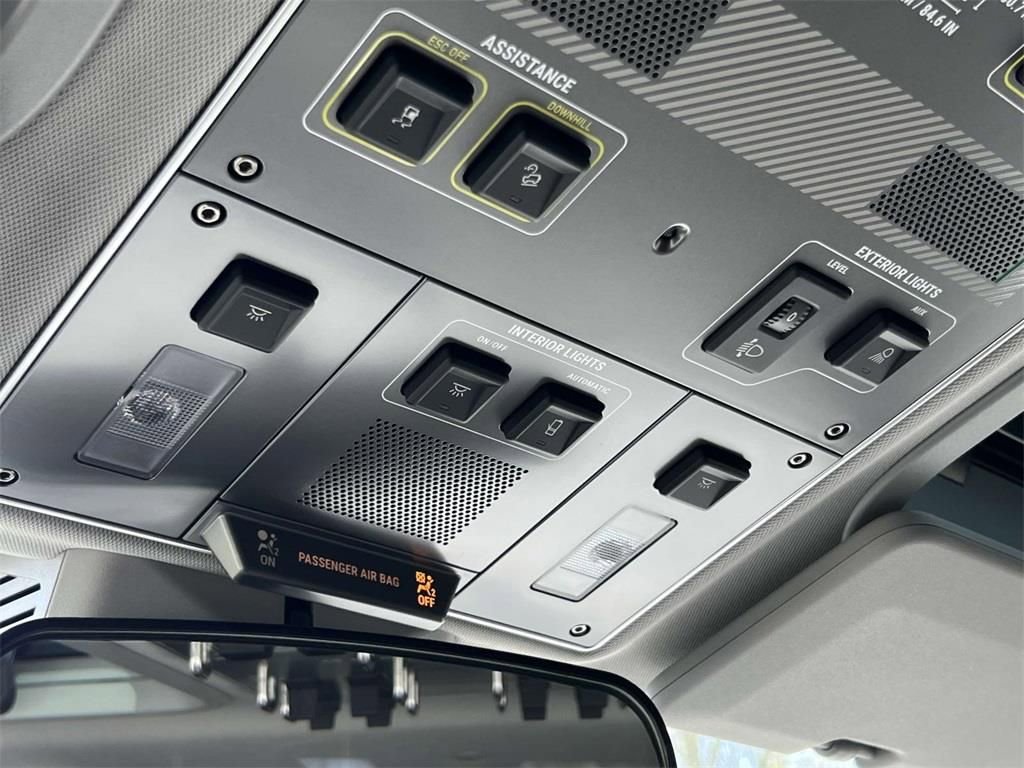 Used 2025 INEOS Grenadier Fieldmaster Edition image 31