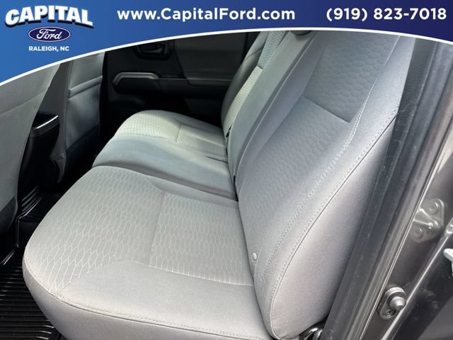Used 2016 Toyota Tacoma SR5 w/ SR5 Appearance Package (SN) AWD/4WD image 17