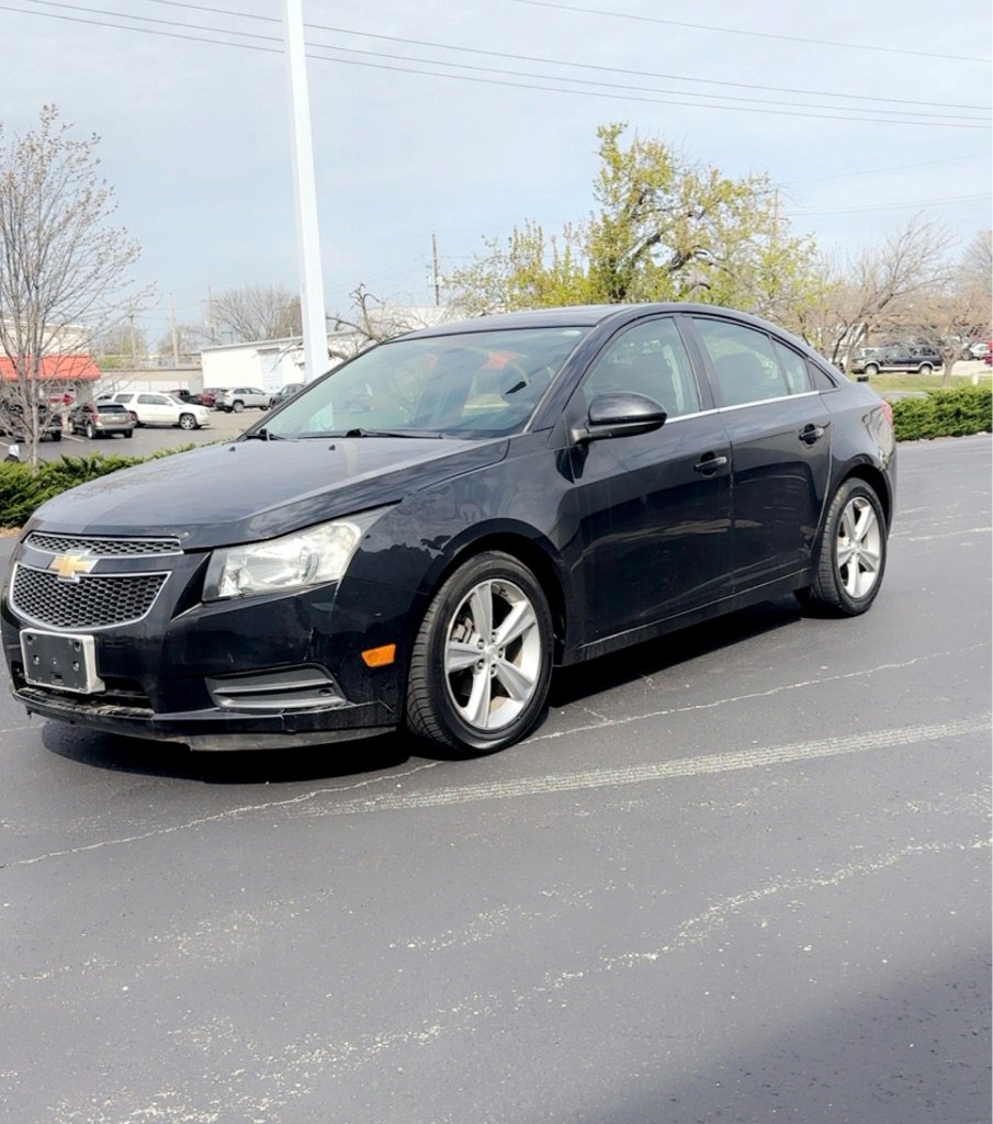 Used 2013 Chevrolet Cruze LT image 2