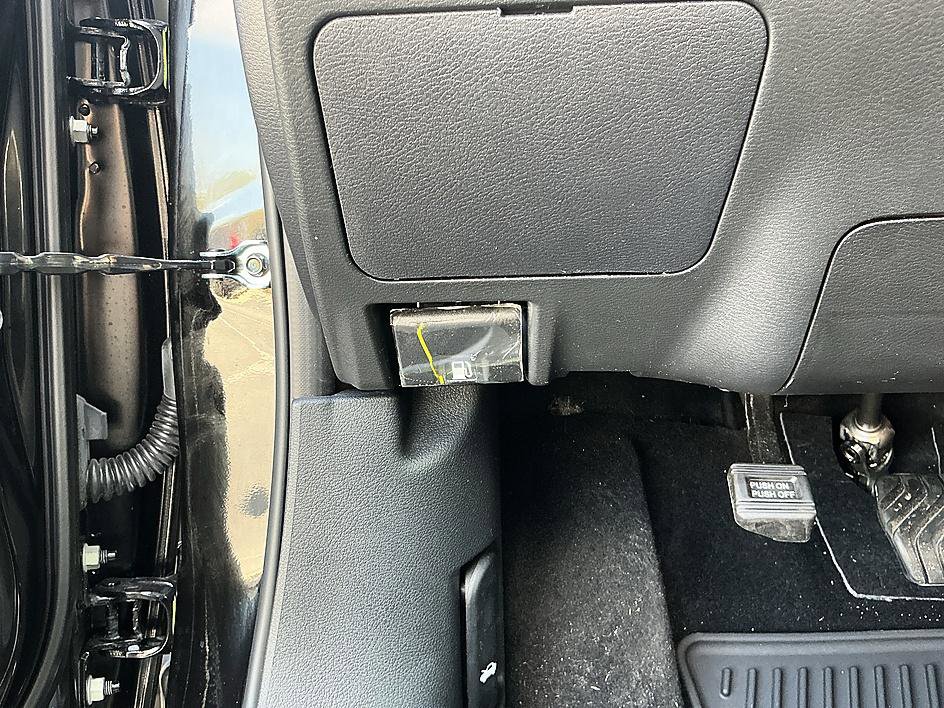 Certified 2023 Nissan Sentra SV FWD image 14