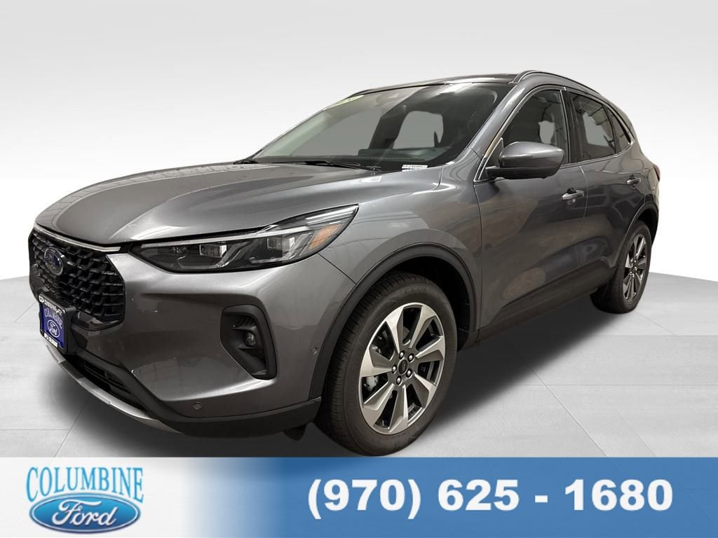 New 2024 Ford Escape Platinum w/ Premium Technology Package