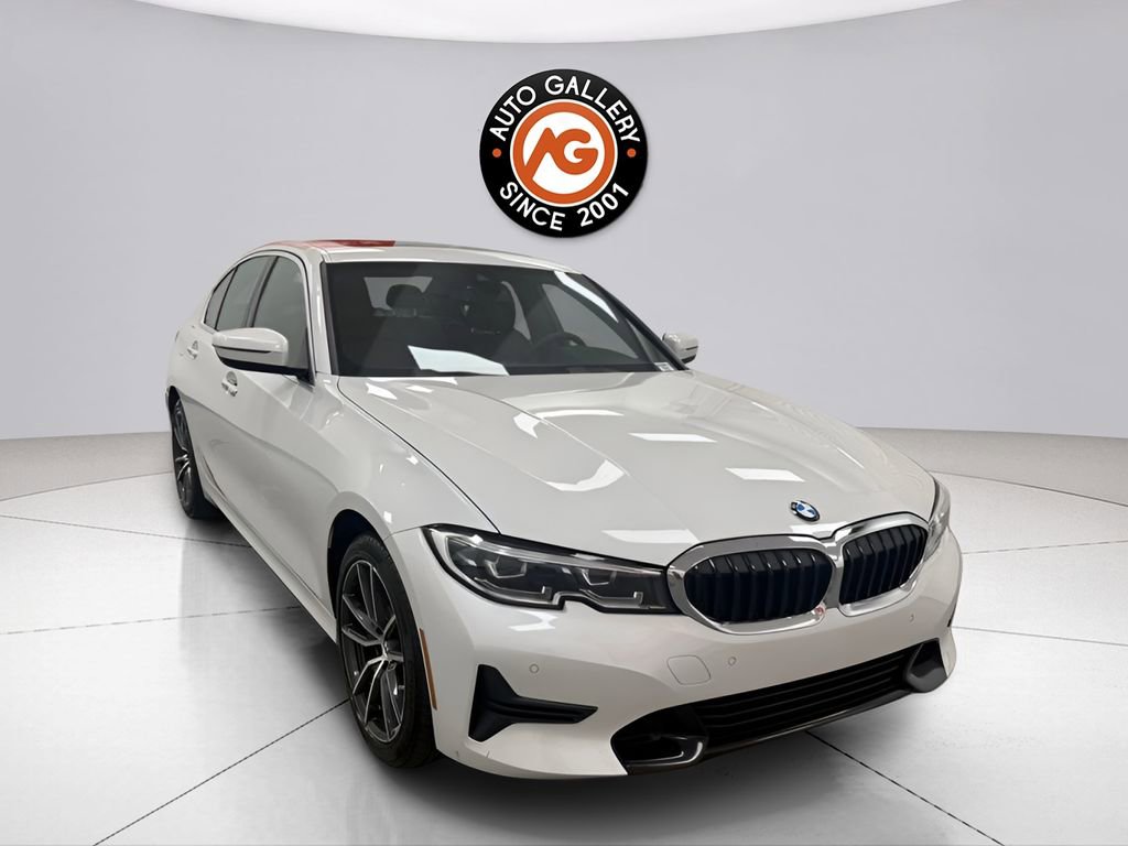 Used 2022 BMW 330i xDrive Sedan w/ Premium Package 2 AWD/4WD image 1