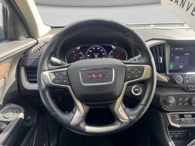 Used 2024 GMC Terrain Denali w/ Denali Premium Package AWD/4WD image 14