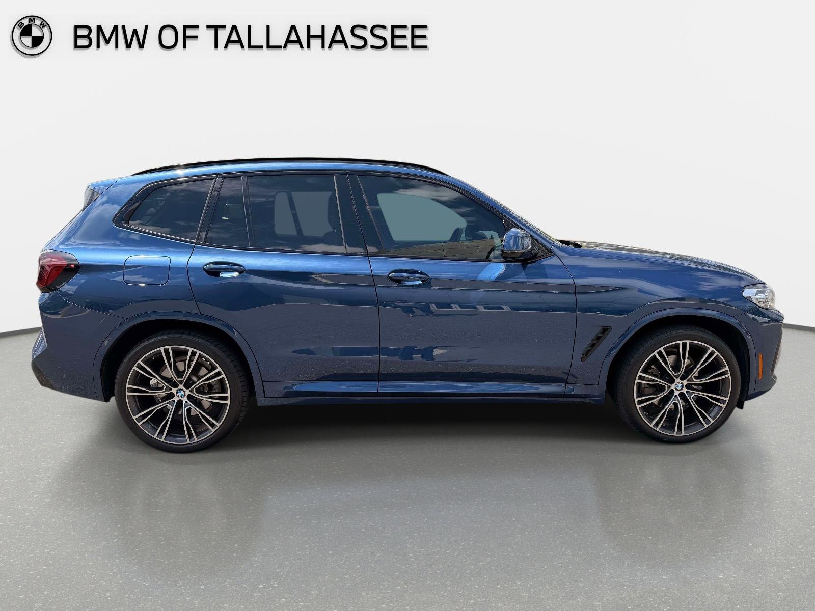 Used 2023 BMW X3 sDrive30i w/ M Sport Package image 4
