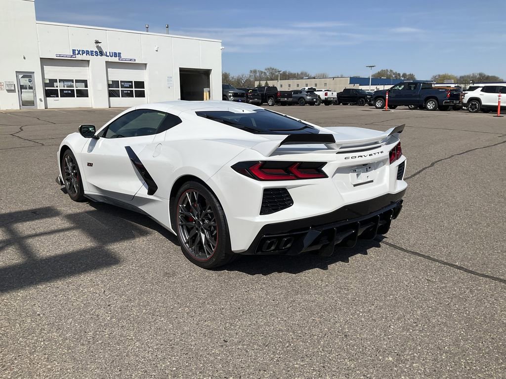 Used 2023 Chevrolet Corvette Stingray Premium Cpe w/ Z51 Performance Package image 4