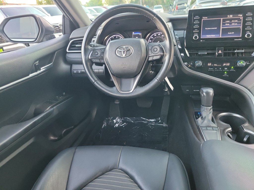 Used 2022 Toyota Camry SE w/ Carpet Mat Package (TMS) FWD image 11