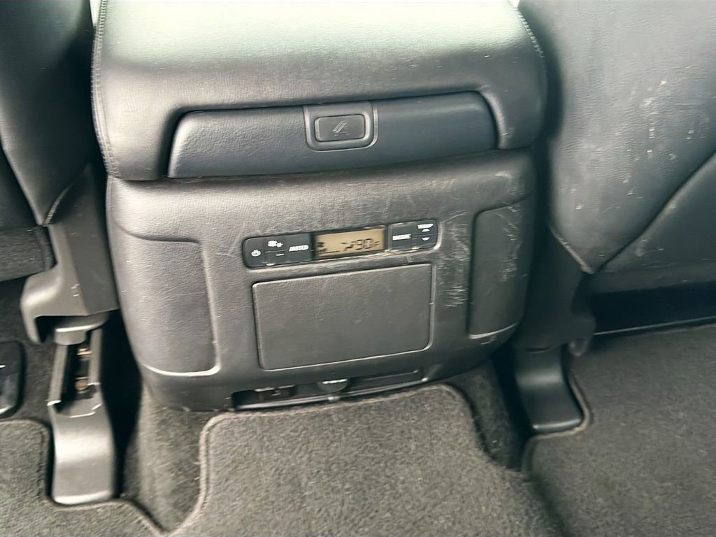 Used 2024 Nissan Armada SL image 22