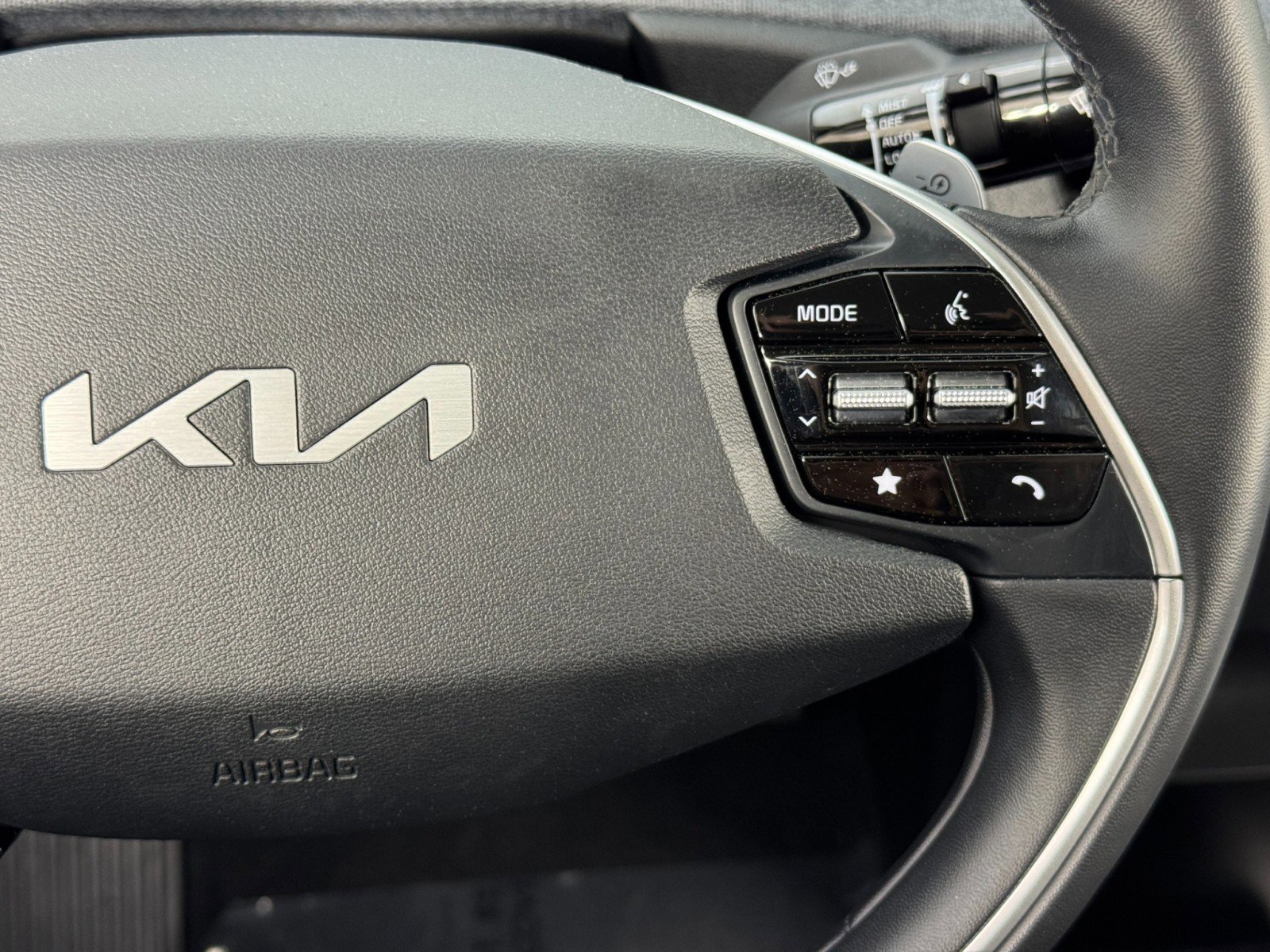 Used 2022 Kia EV6 Wind image 20