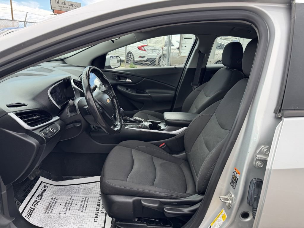 Used 2019 Chevrolet Volt LT w/ Comfort Package image 11