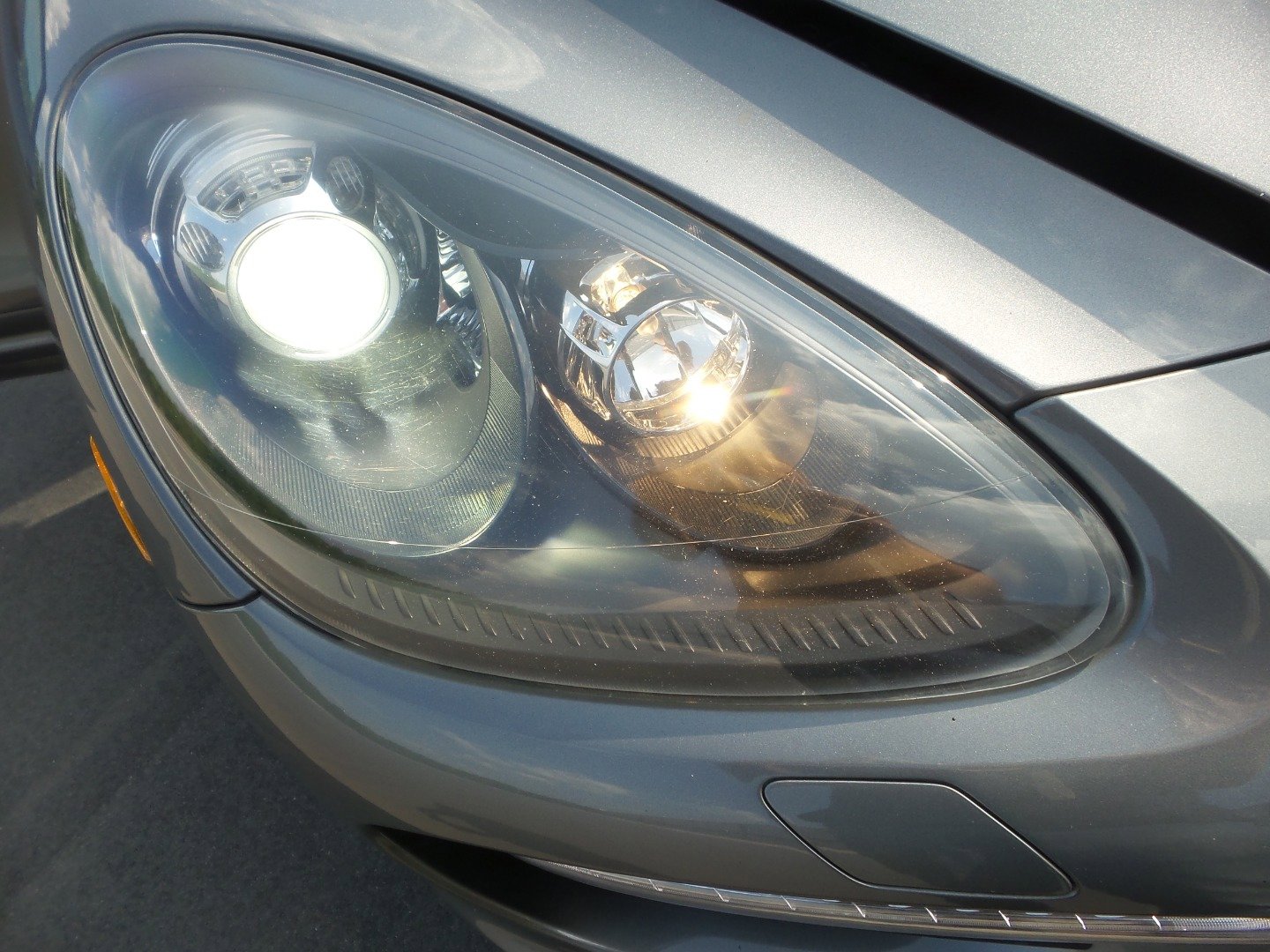 Used 2013 Porsche Cayenne GTS image 59