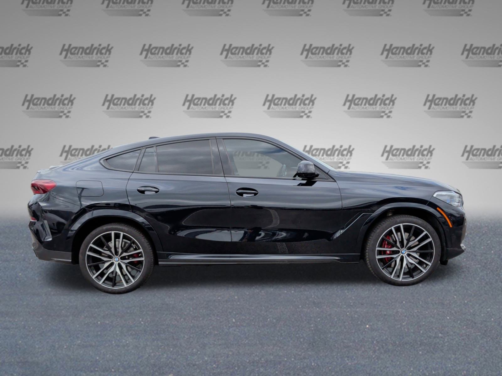 Used 2022 BMW X6 M50i w/ Executive Package image 11