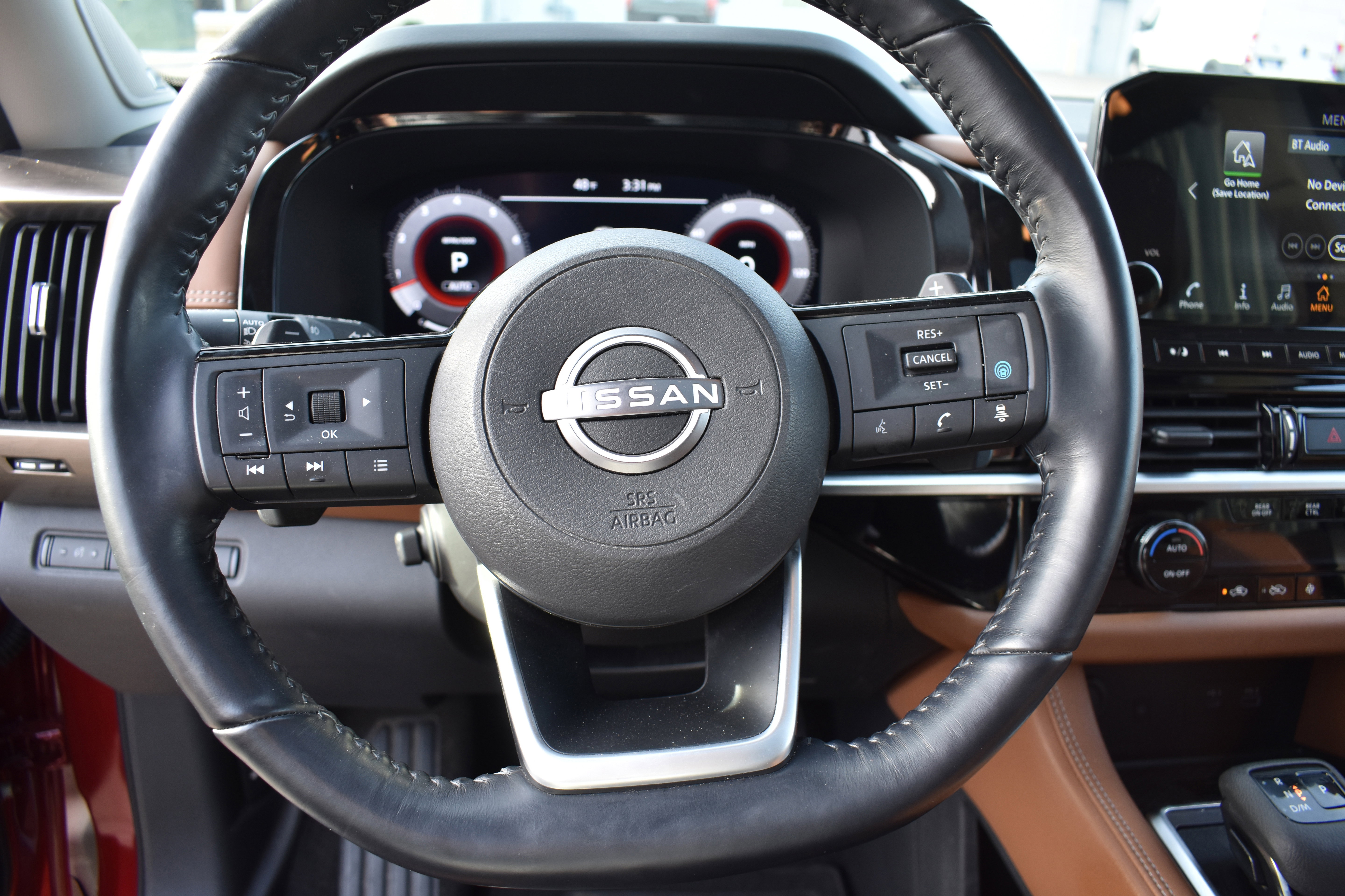 Used 2022 Nissan Pathfinder Platinum w/ Cargo Package image 19