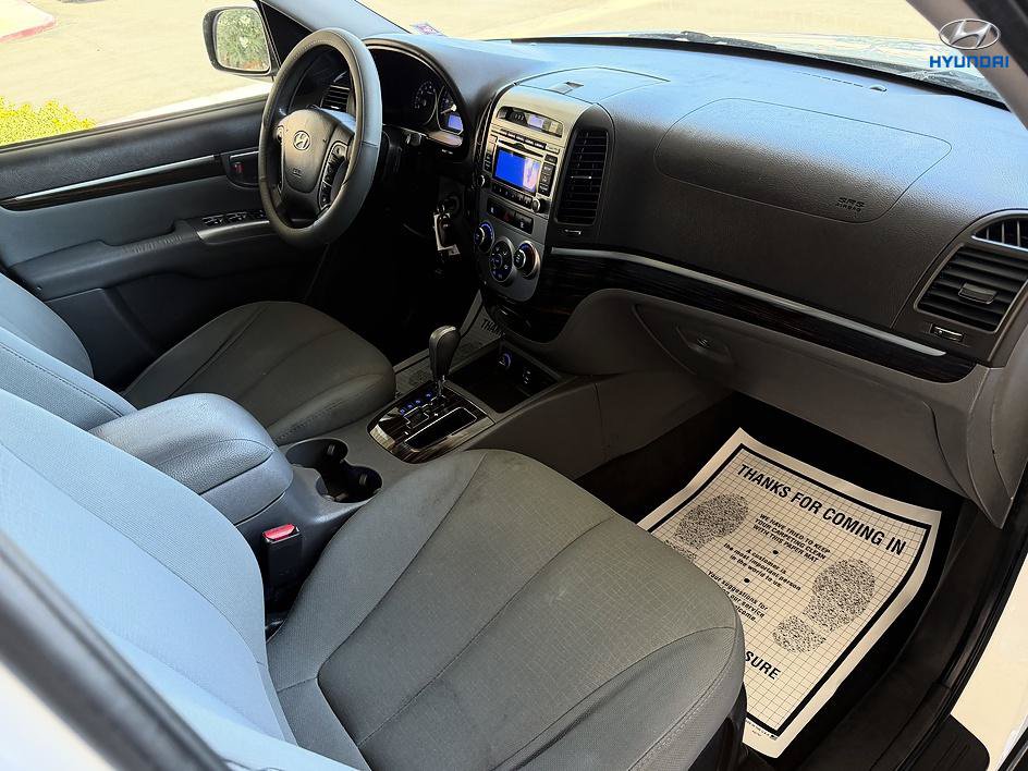 Used 2011 Hyundai Santa Fe GLS FWD image 12