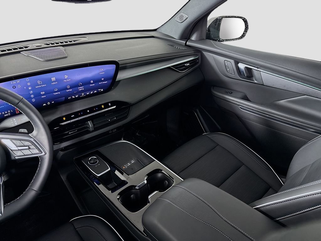 Used 2025 Buick Enclave Sport Touring w/ Trailering Package, 5000 lbs. image 25