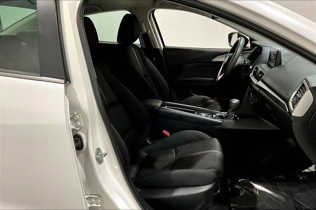 Used 2018 MAZDA MAZDA3 Sport w/ Preferred Equipment Package image 30