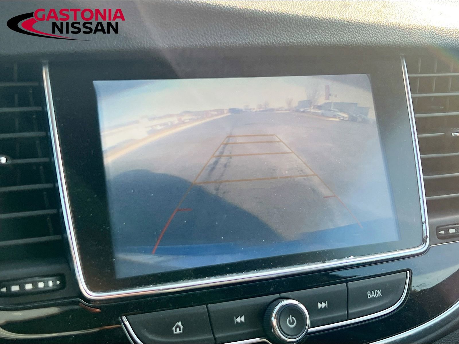 Used 2020 Buick Encore Preferred image 18