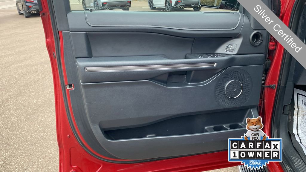 Used 2022 Ford Expedition XLT image 17