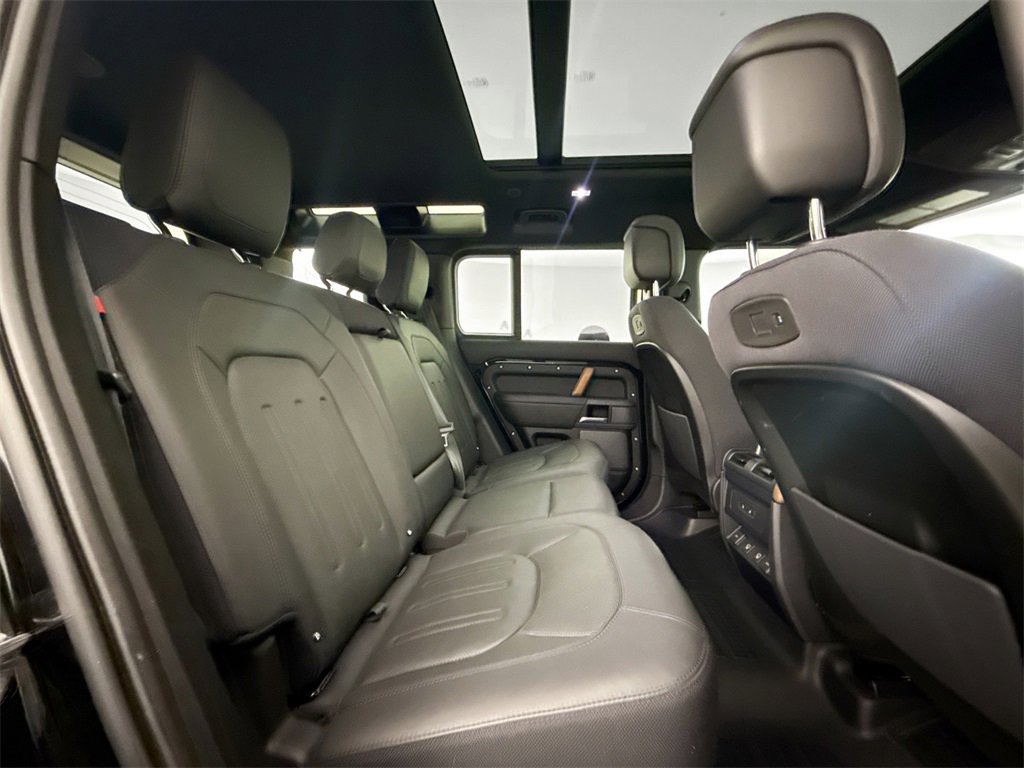 Certified 2022 Land Rover Defender 110 X image 25