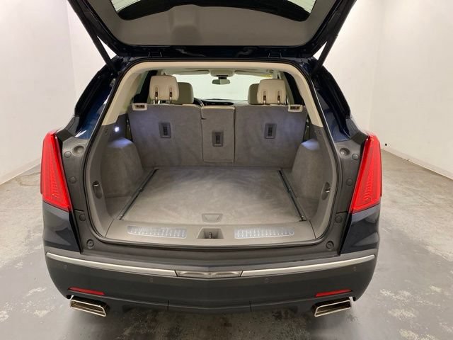 Used 2017 Cadillac XT5 Luxury w/ Driver Awareness Package AWD/4WD image 27