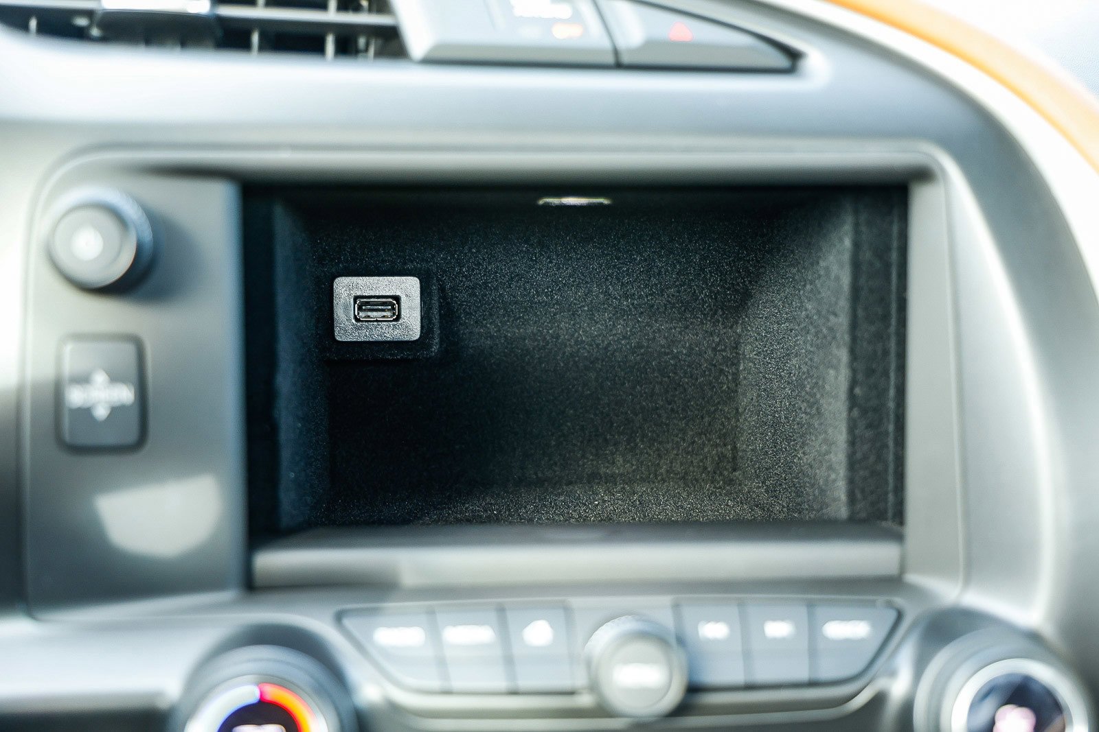 Used 2016 Chevrolet Corvette Z06 w/ 3LZ Preferred Equipment Group image 23