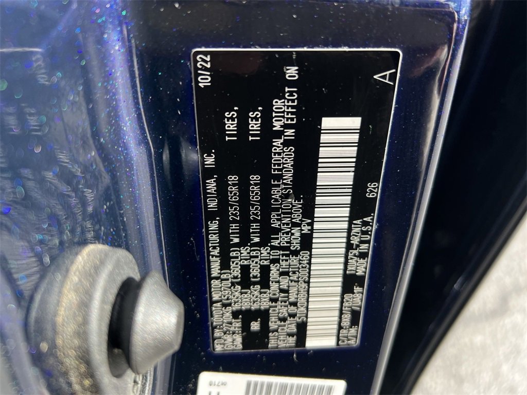 Used 2023 Toyota Highlander L image 27