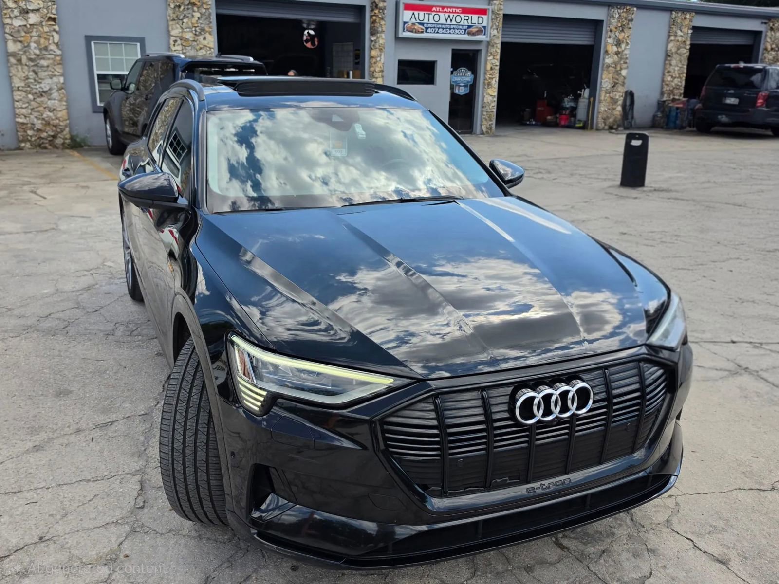 Used 2021 Audi e-tron Prestige w/ Prestige Package AWD/4WD image 15