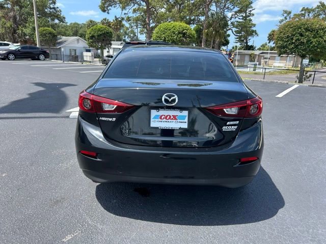 Used 2018 MAZDA MAZDA3 Sport w/ Preferred Equipment Package image 5