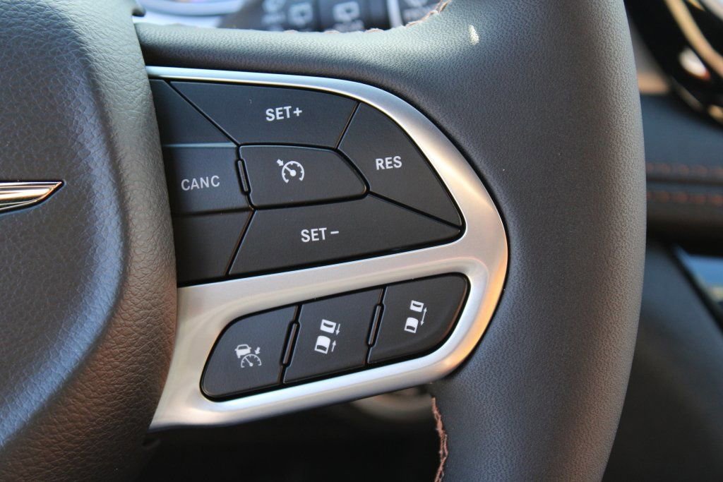 New 2026 Chrysler Pacifica Pinnacle image 15