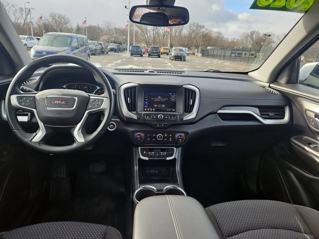 Used 2023 GMC Terrain SLE w/ Driver Convenience Package image 13