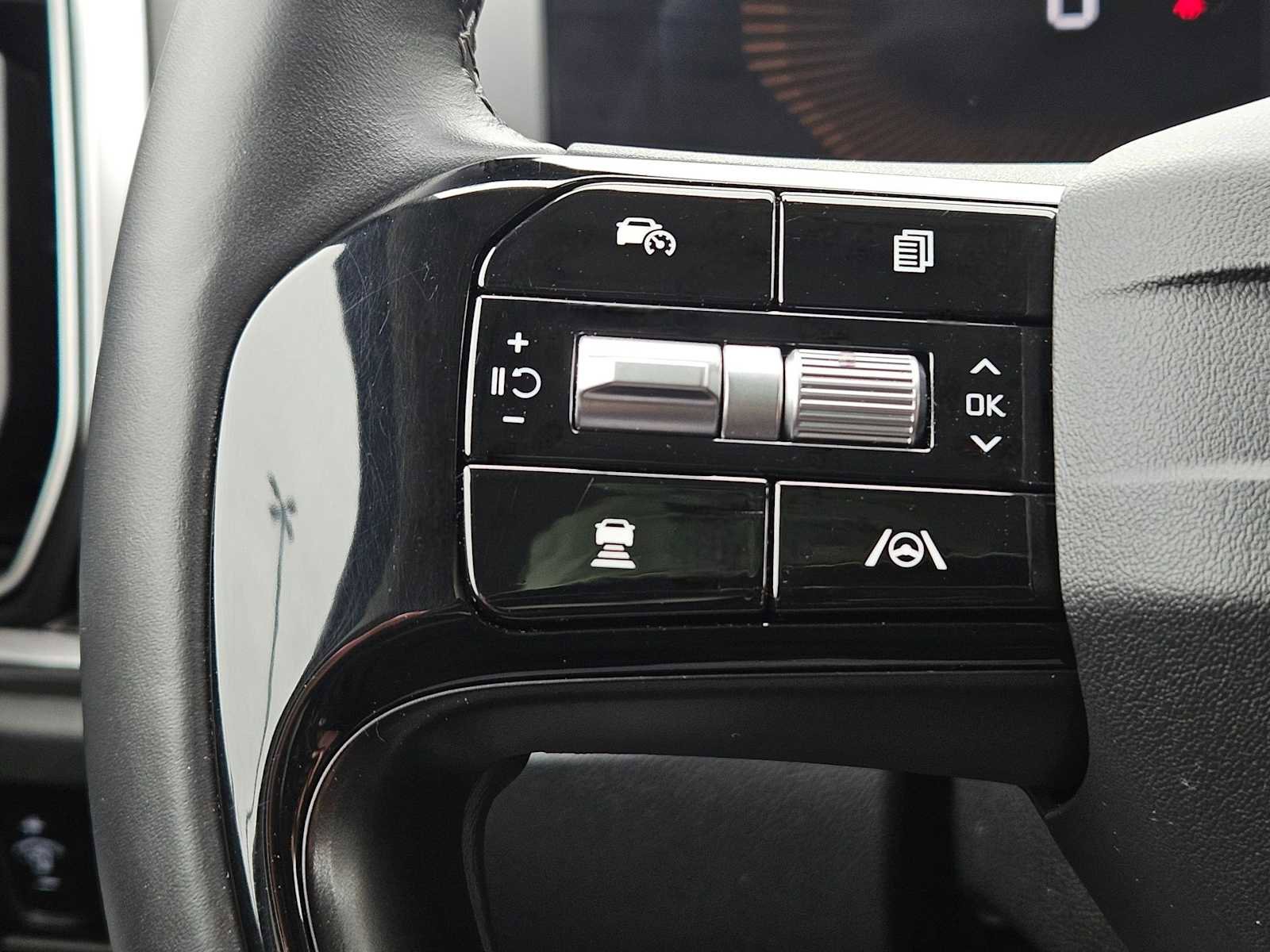Certified 2026 Kia Sorento LX FWD image 20