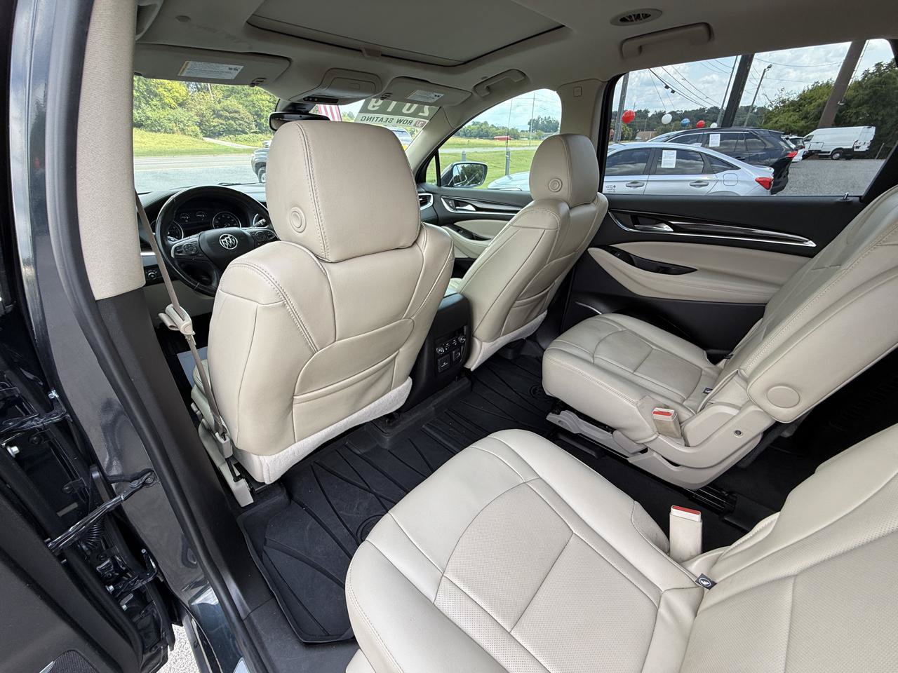 Used 2019 Buick Enclave Premium w/ Experience Buick Package FWD image 27