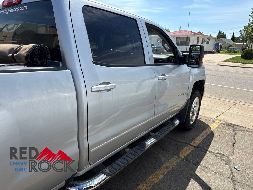 Used 2019 Chevrolet Silverado 2500 LT w/ All Star Edition AWD/4WD image 4