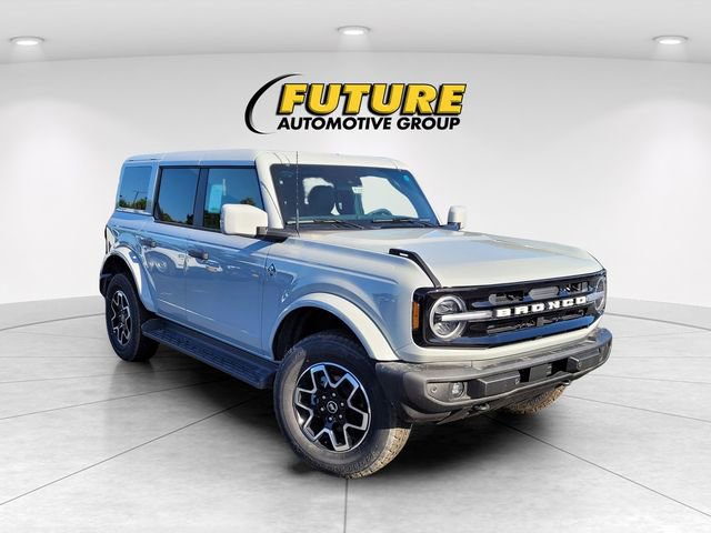 New 2026 Ford Bronco Outer Banks AWD/4WD image 1