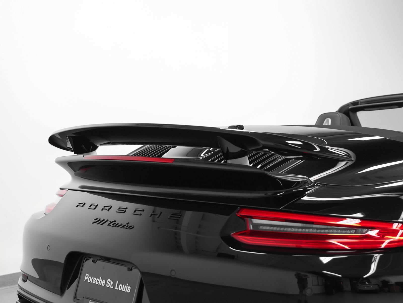 Used 2018 Porsche 911 Turbo AWD/4WD image 16