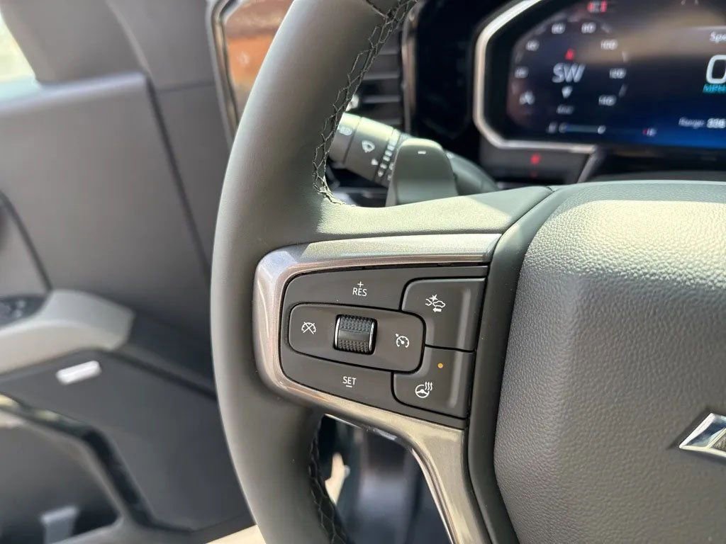 New 2026 Chevrolet Silverado 1500 ZR2 image 17