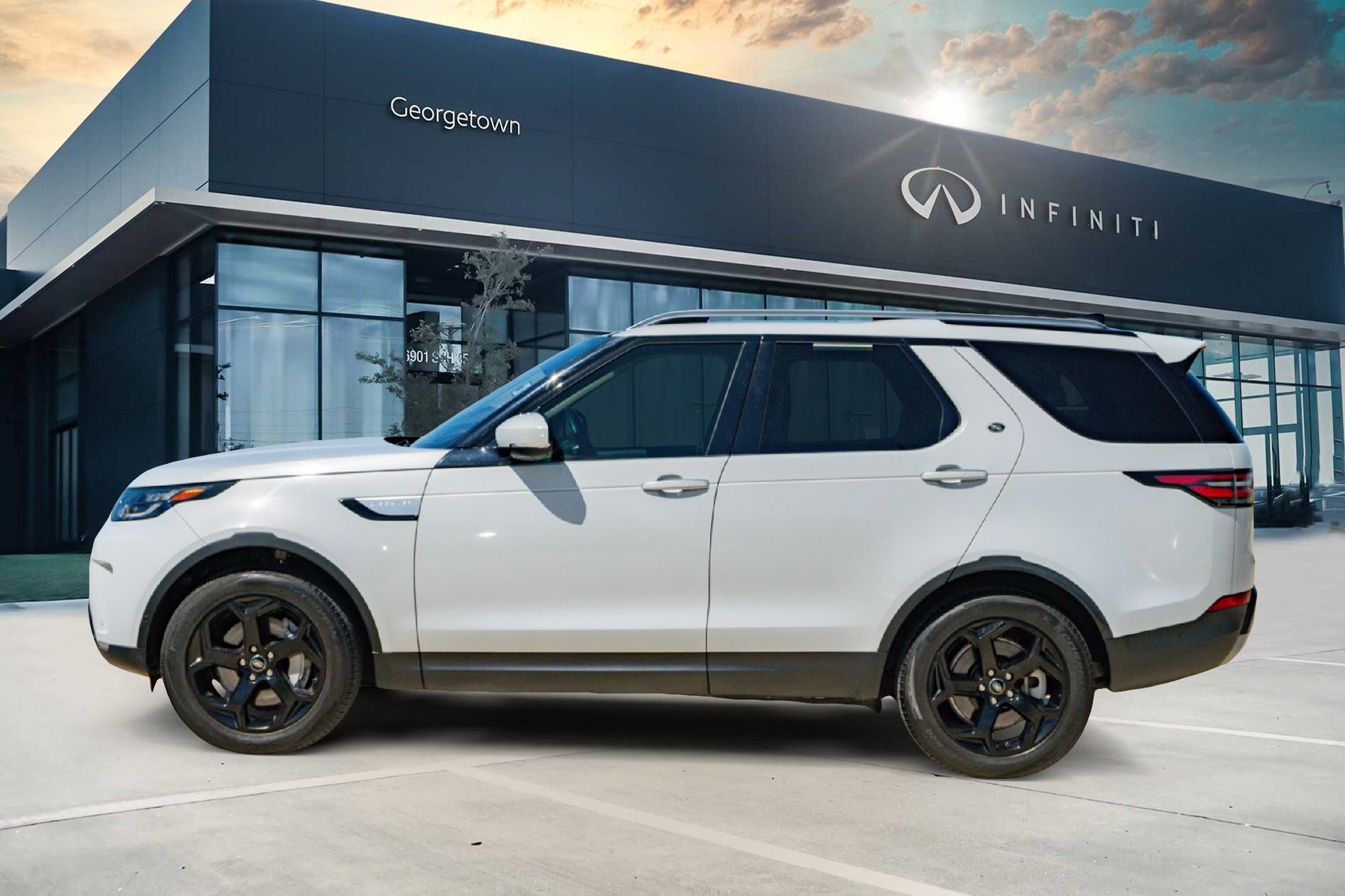 Used 2020 Land Rover Discovery HSE Luxury AWD/4WD image 7