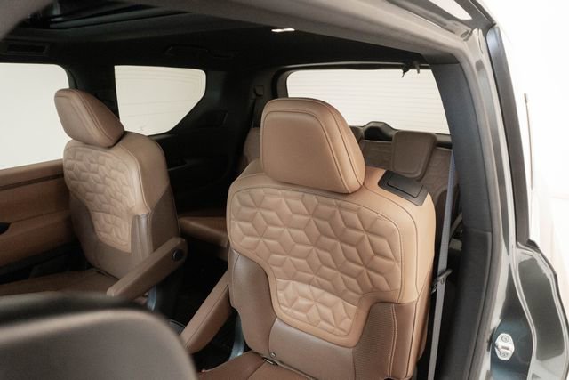 Used 2025 Nissan Armada Platinum Reserve AWD/4WD image 26